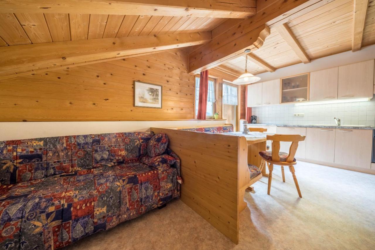 Haus Hubertus - Fewo 5 San Leonardo in Passiria Eksteriør bilde